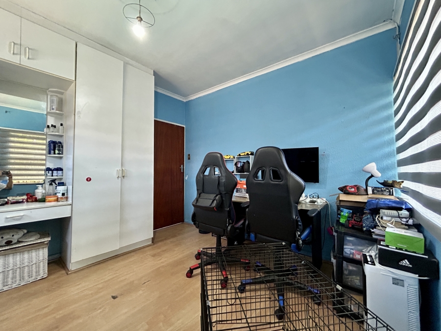 3 Bedroom Property for Sale in Churchill Estate Western Cape